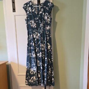 SHEIN Blue and White Pleated Maxi Dress V-neck Cap Sleeve